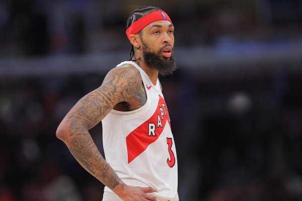 如何开户炒股买股票怎么开户 迪恩·韦德：英格拉姆持球攻坚太厉害了 防他要尽可能打乱其节奏